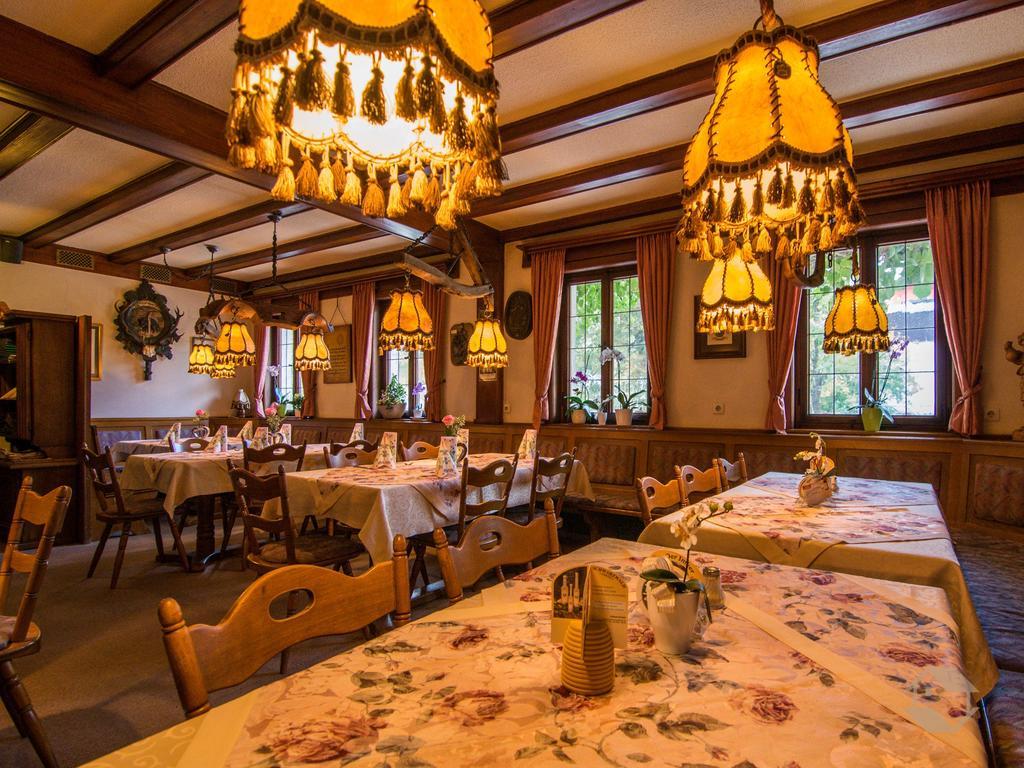 Hotel Restaurant Alte Linde Bad Wildbad Eksteriør bilde