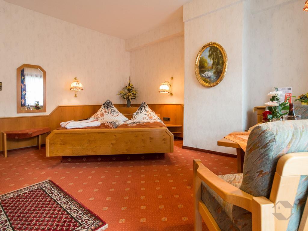 Hotel Restaurant Alte Linde Bad Wildbad Eksteriør bilde