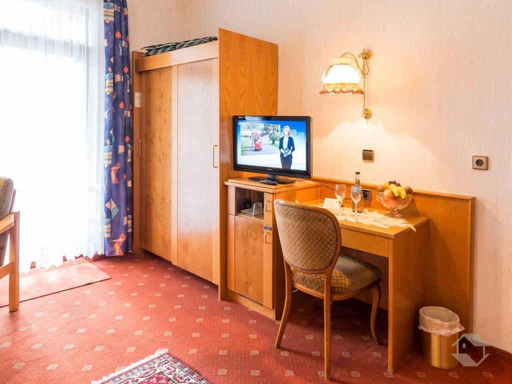 Hotel Restaurant Alte Linde Bad Wildbad Eksteriør bilde